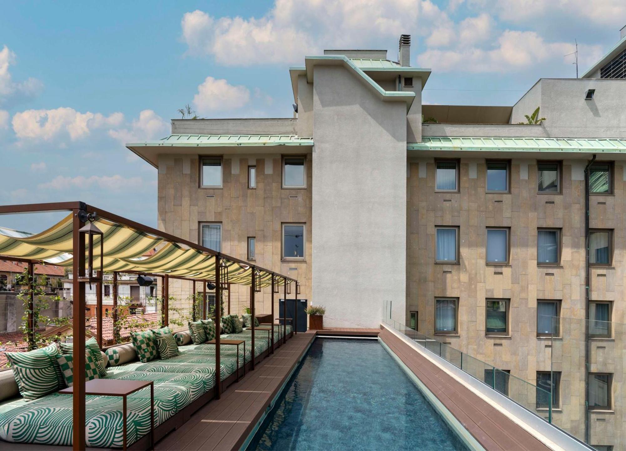Radisson Collection Hotel, Santa Sofia Milan Exterior photo The rooftop pool at the Mandarin Oriental, Milan